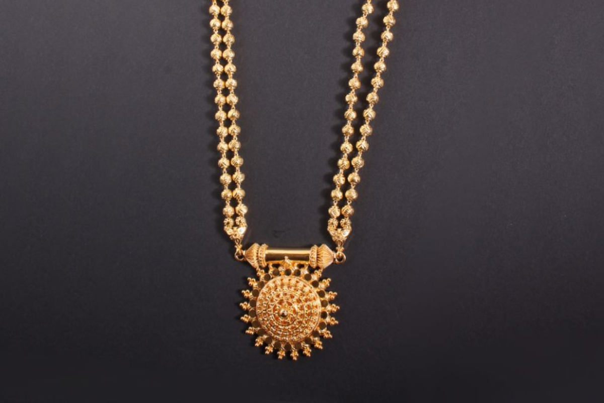GOLD NECKLACE FOR WOMEN