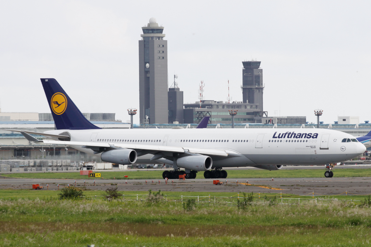 Lufthansa Airlines Cancel Flights