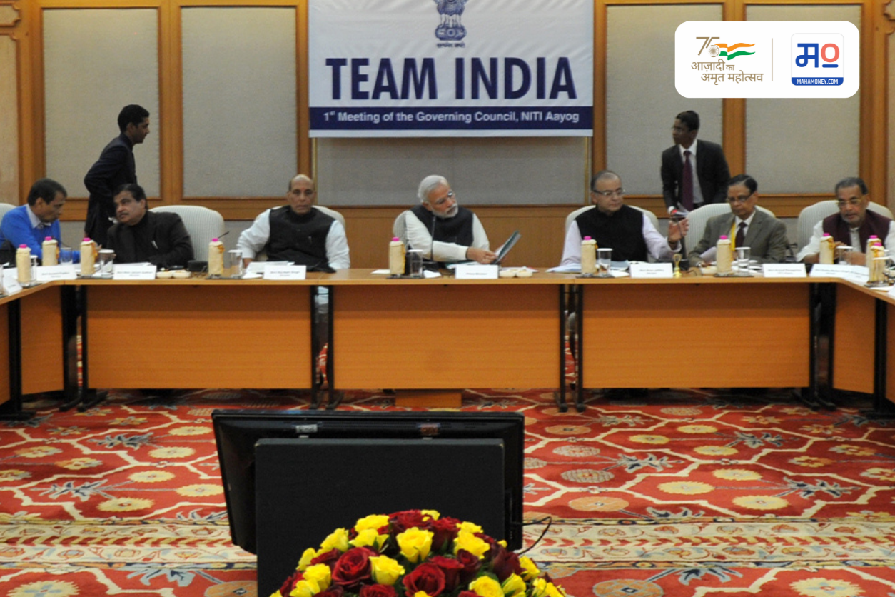 PM Modi chairing a meeting of the Governing Council of the NITI Aayog in February 2015 (1)